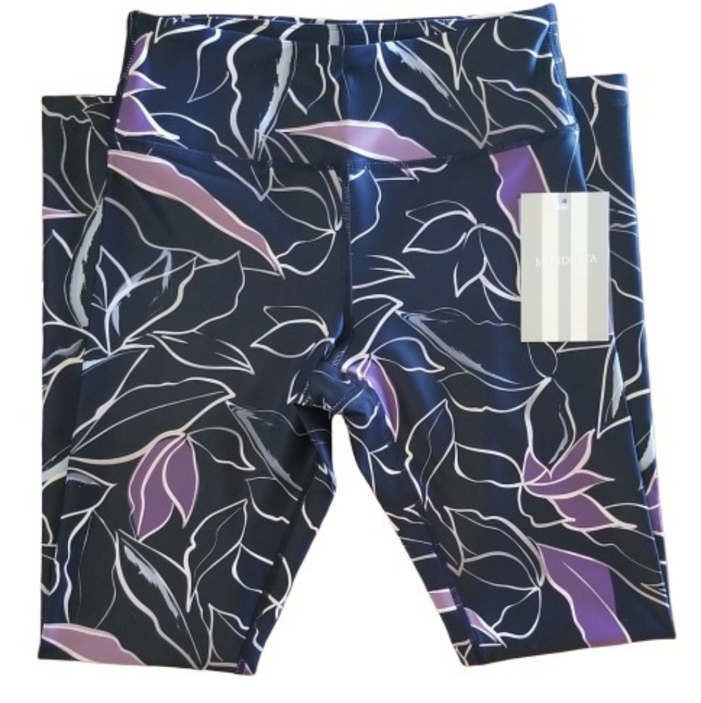 SOLD Mondetta Black Floral Athletic Leggings